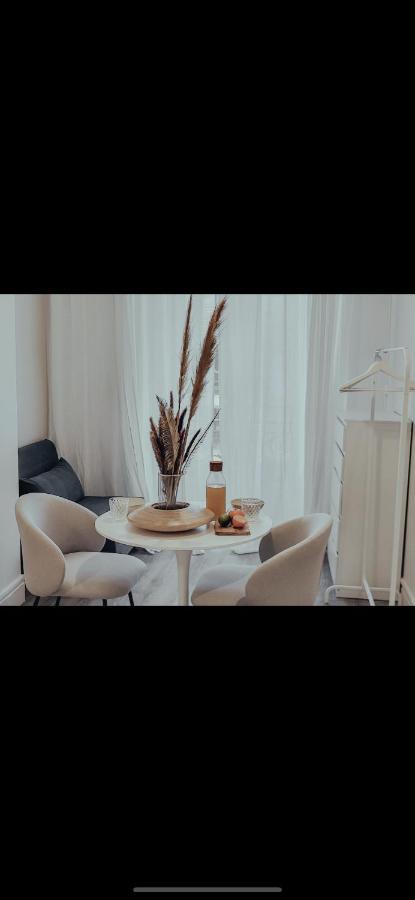 Suite Onega Лион Екстериор снимка