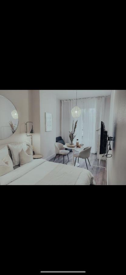 Suite Onega Лион Екстериор снимка