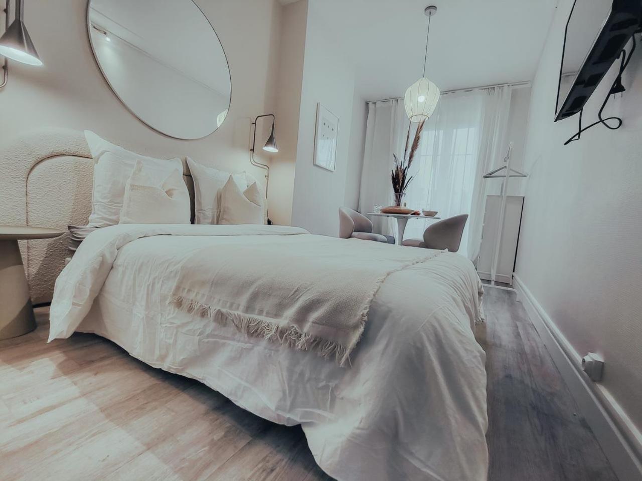 Suite Onega Лион Екстериор снимка